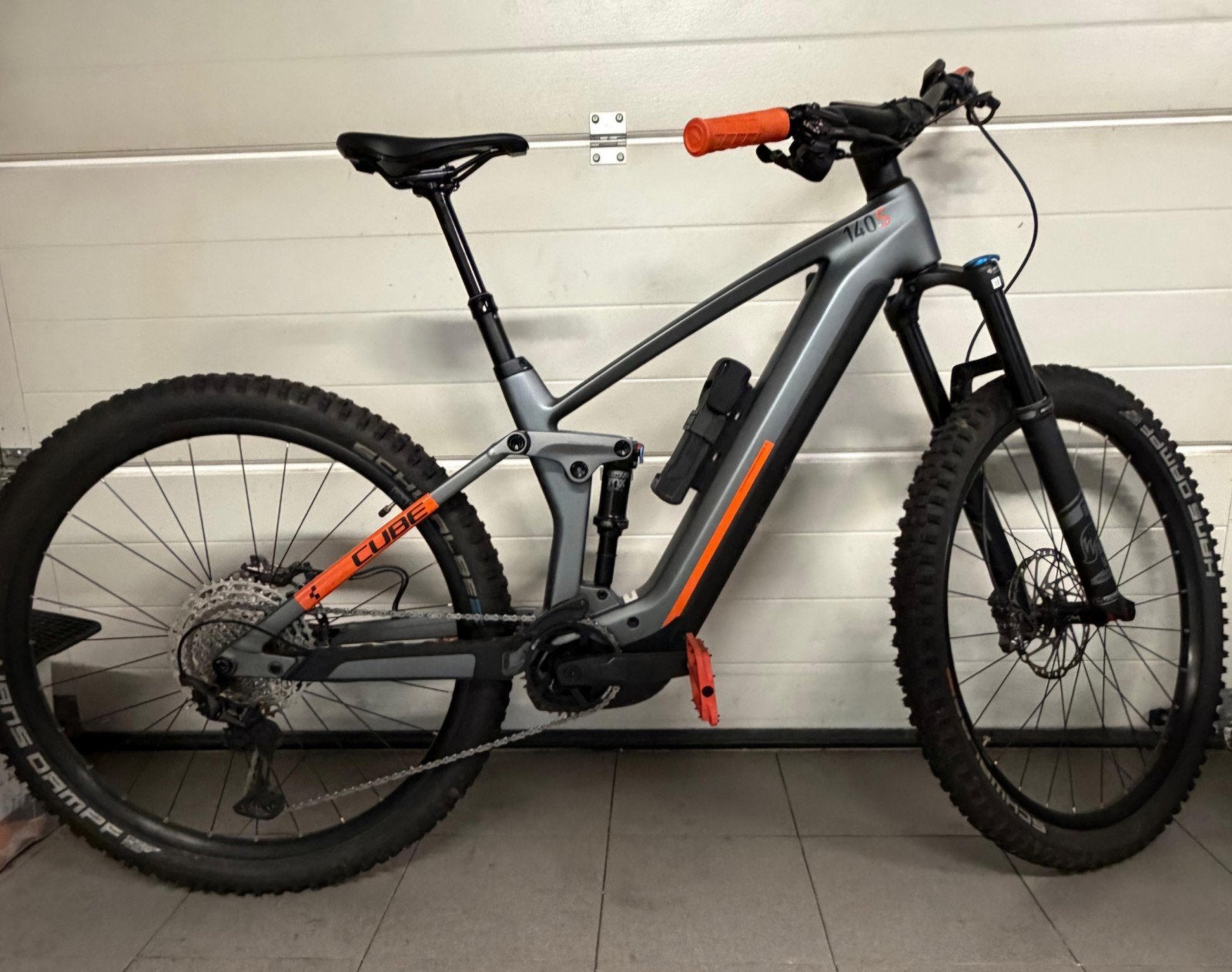 Vélo Cube Hybride 140 HPC SL état neuf !!! 500km !!!, Vélos & Vélomoteurs, Autres marques, Comme neuf, Enlèvement, VTT tout suspendu