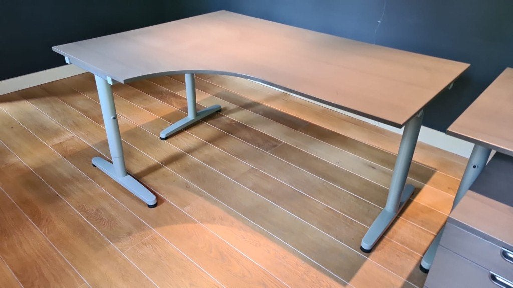 1 bureau en très bon état., Maison & Meubles, Bureaux, 160 cm, 120 cm, Comme neuf, Moderne