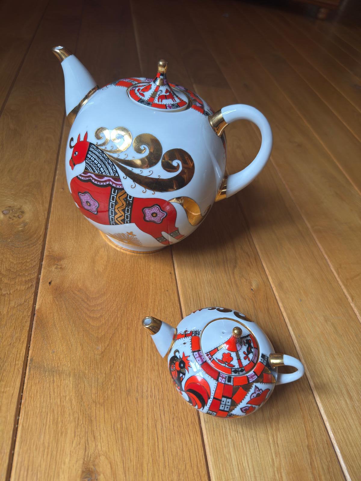 Set van 2 vintage Lomonosov porseleinen theepotten USSR, Antiek en Kunst, Ophalen