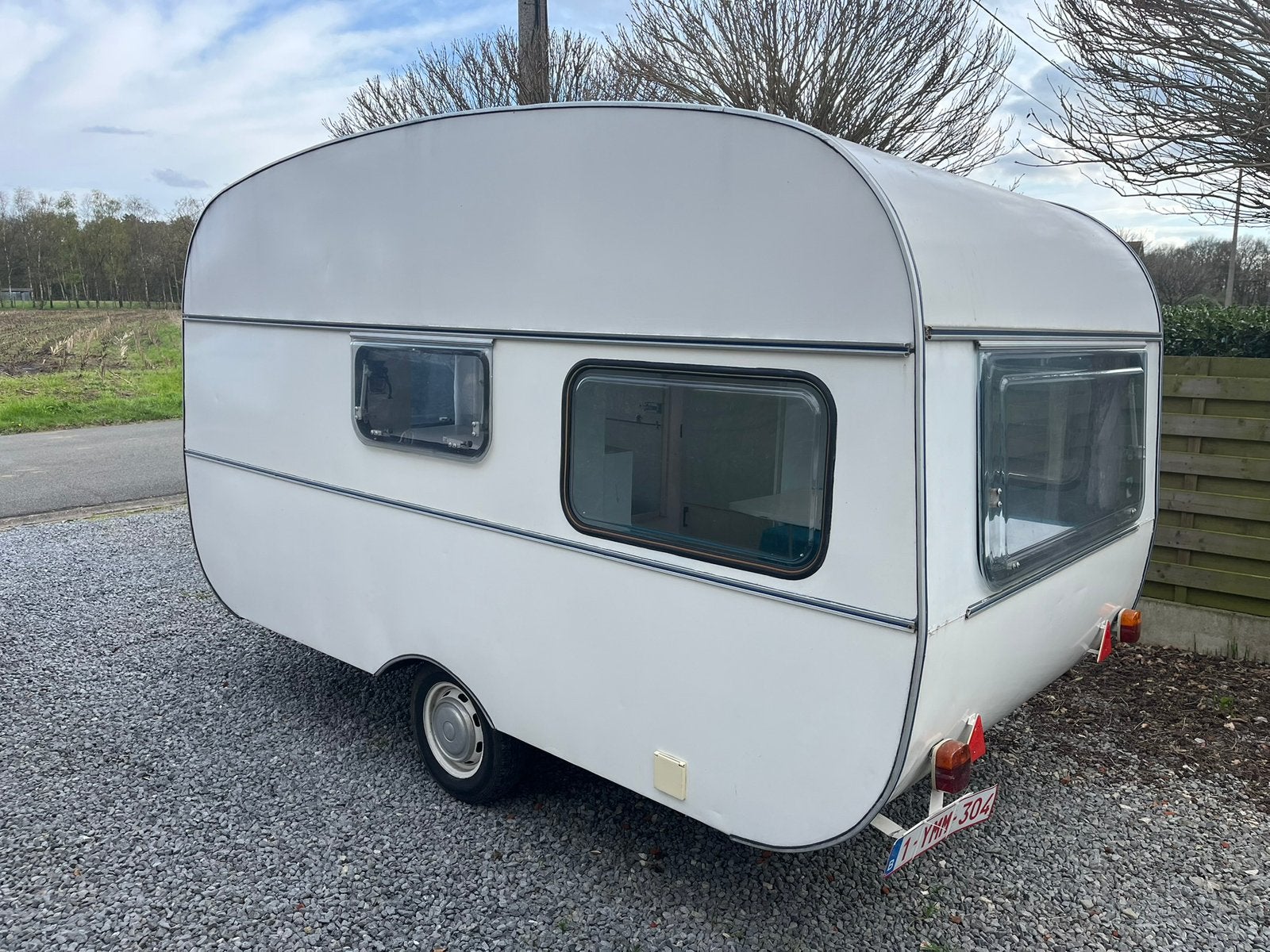 Heel nette adria 380 retro caravan, Caravans en Kamperen, Standaardzit, Koelkast, Tot en met 3, Particulier