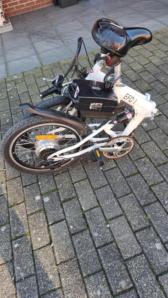 Elektrische plooi fiets met handgas systeem., Ophalen
