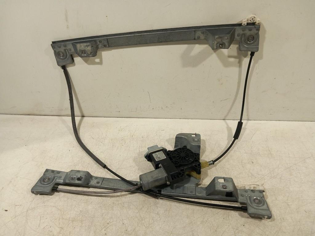 Raammechaniek elektrisch links voor Renault Kangoo, Onderdelen@venauto.nl, Van der Ven Autorecycling B.V., Ettenseweg 76, 4706 PB Roosendaal, The Netherlands
