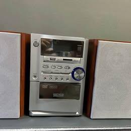 RADIO WELLTECH dvd-cd cassettedeck  SPOTPRIJS !!!!, Ophalen