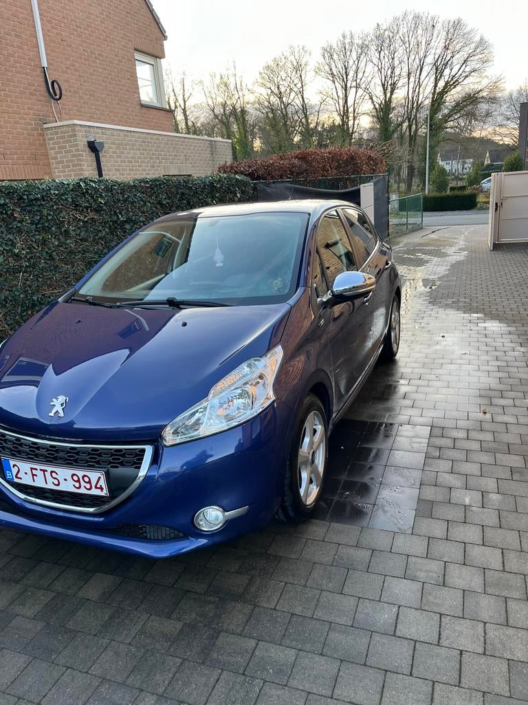 Nog mooie betrouwbare peugot 208, Particulier, Te koop