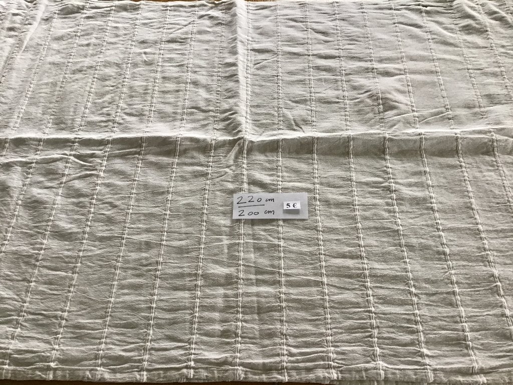 belle nappe de 220 cm sur 200 cm pour 5 euros, Nappe, Enlèvement ou Envoi, Comme neuf