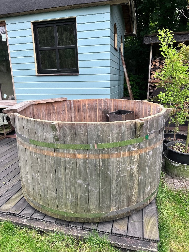 Houtgestookte hottub met opknapwerk!, Tuin en Terras, Bubbelbaden en Hottubs, Gebruikt, Vast, Ophalen