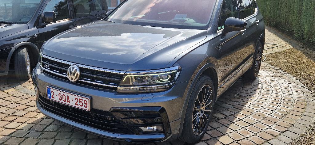 VOLKSWAGEN TIGUAN 2.0 BENZINE 4X4 R-LINE 2021 220PK, Autos, Volkswagen, Particulier, Tiguan, Caméra 360°, 4x4, ABS, Caméra de recul