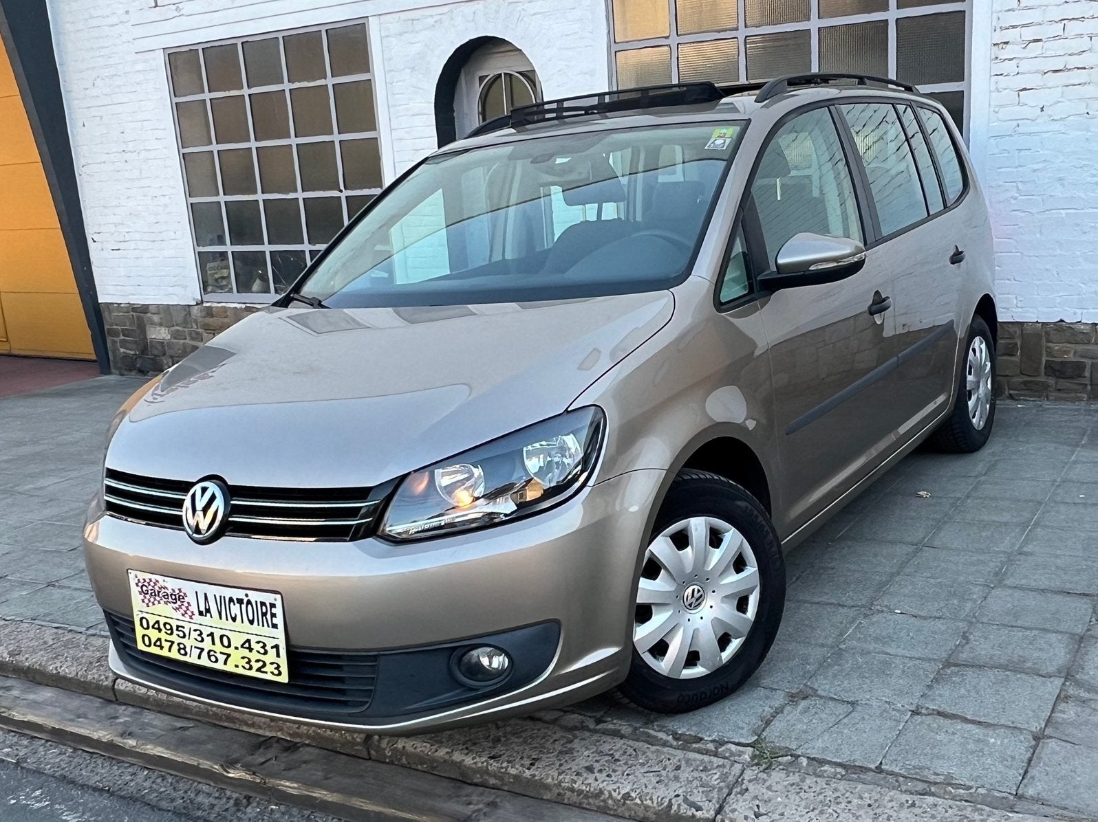 Volkswagen Touran 7 PLACES 2014 TDi 77kw 0032478767323, Auto's, Voorwielaandrijving, Euro 5, Stof, 4 cilinders