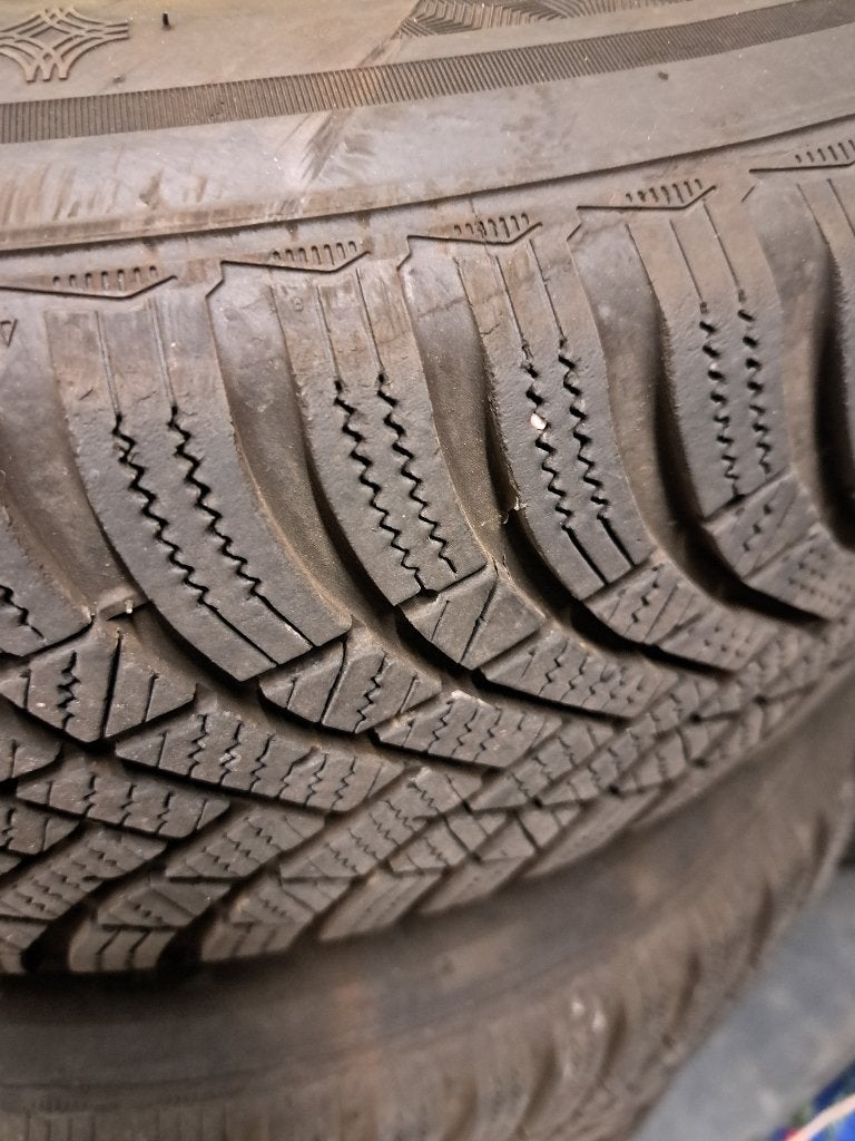 PNEUS D'HIVER AVEC CAPTEUR DE PRESSION + JANTES, Autos : Pièces & Accessoires, Pneus et Jantes, 16 pouces, Enlèvement, Utilisé