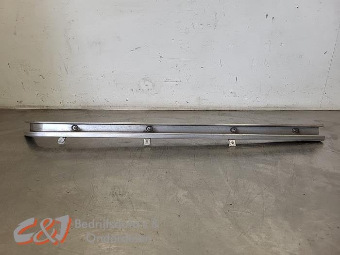 Rail porte coulissante droite d'un Volkswagen Transporter, Volkswagen, -, 3 mois de garantie, Utilisé
