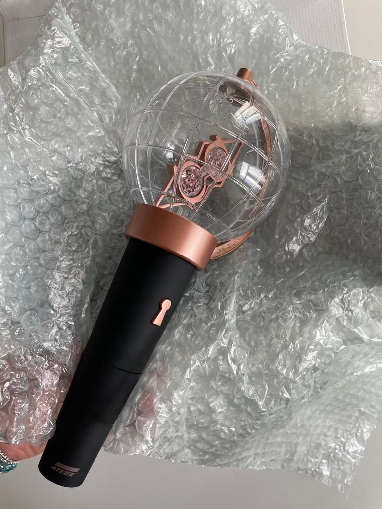 Ateez lightstick, Ophalen