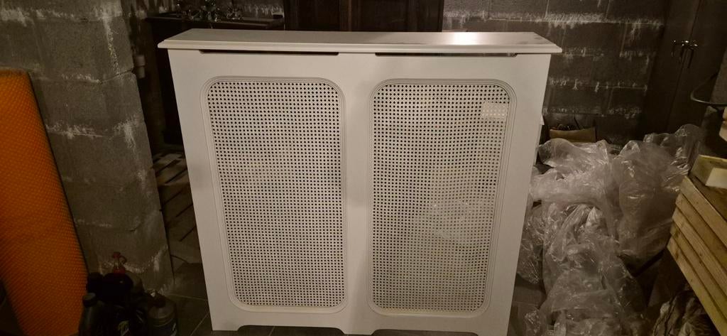 Radiator omkasting, Ophalen, Zo goed als nieuw, Radiator