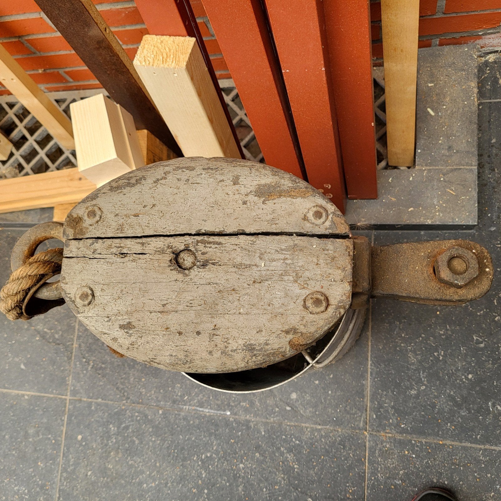 Oude houten katrol, Antiquités & Art, Antiquités | Outils & Instruments, Enlèvement