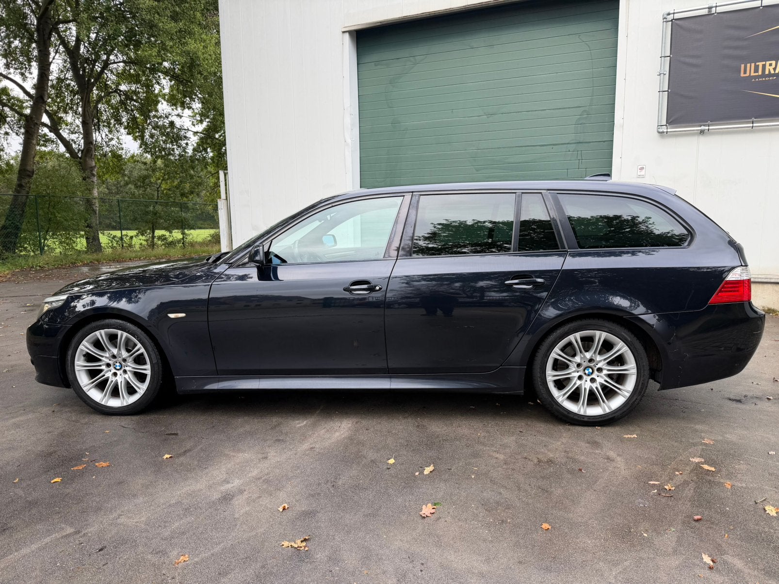 BMW 530D M Pakket Sportautomaat/Sportstoel/Navi/Leder/Xenon, Autos, Cuir, Entreprise, Ordinateur de bord, Entretenue par le concessionnaire