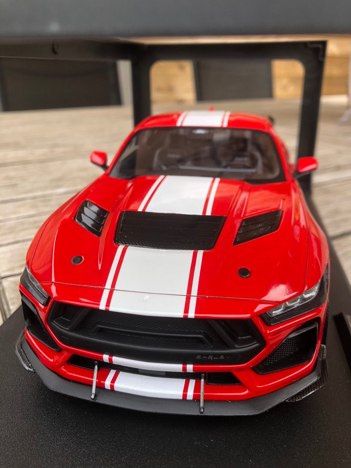 Chelby Mustang super Snake, Hobby en Vrije tijd, Modelauto's | 1:18, Ophalen, Zo goed als nieuw