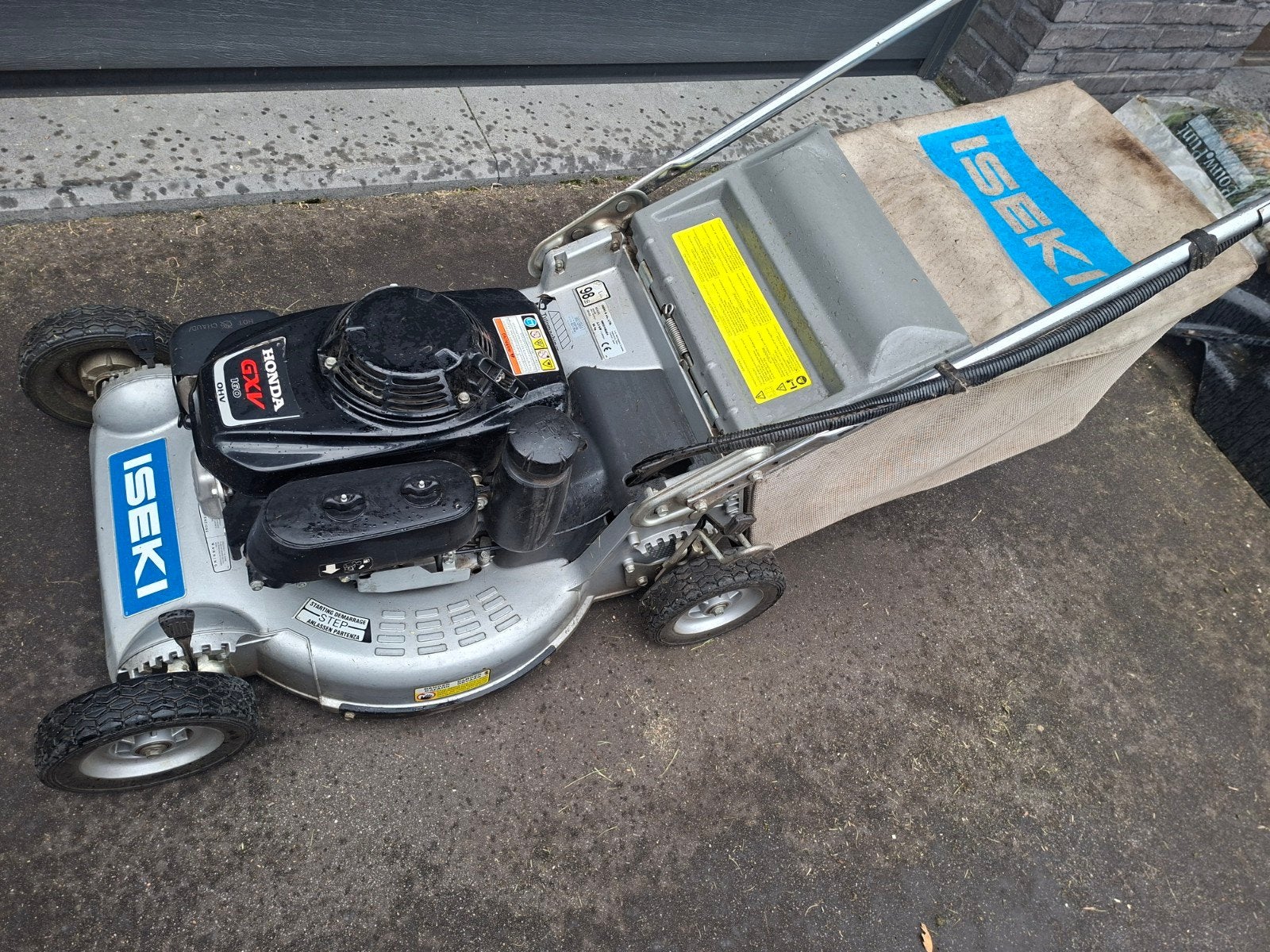Iseki/Honda, Tuin en Terras, Ophalen, Cirkelmaaier, Versnellingen, Benzine-grasmaaier