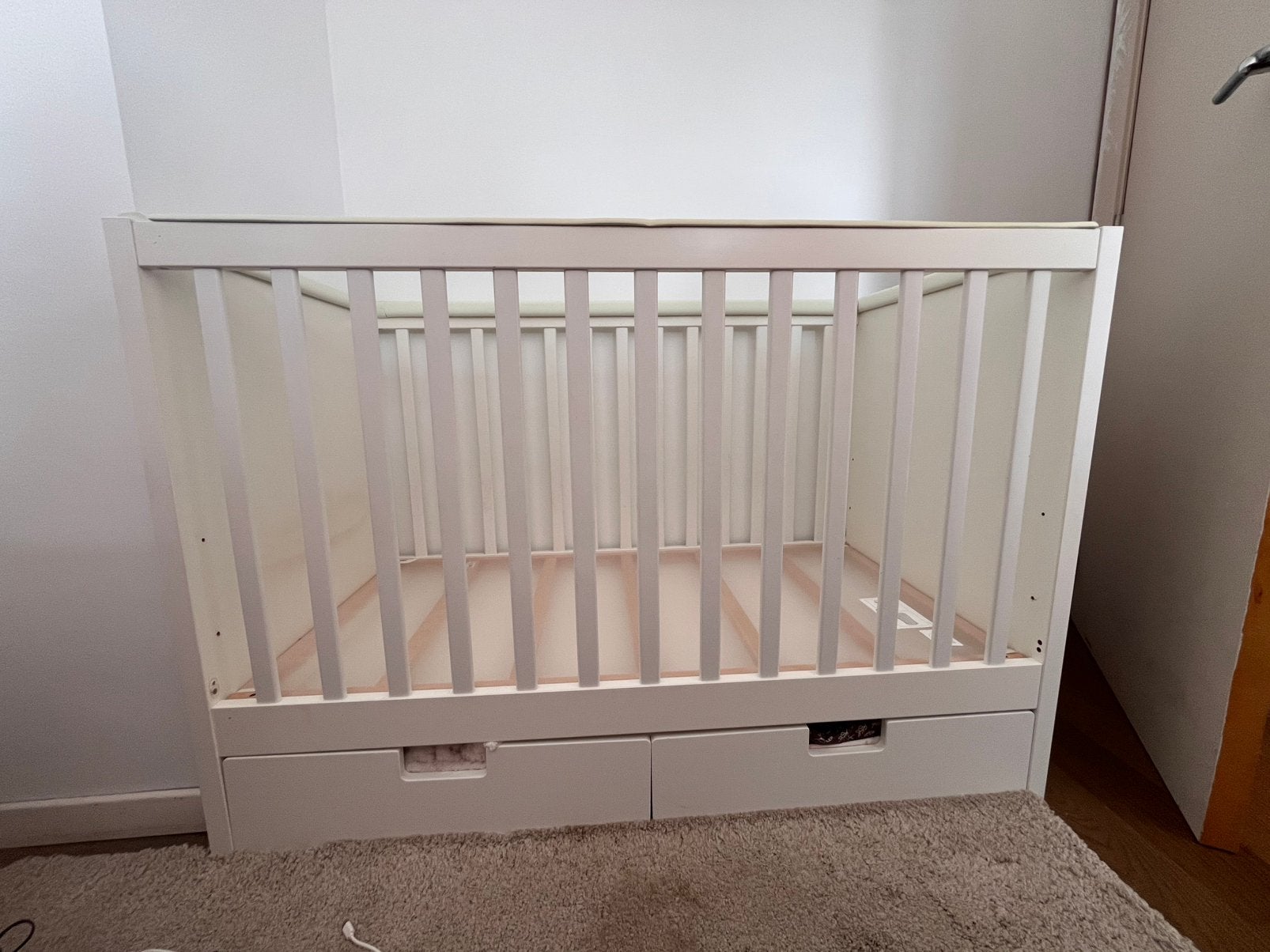 Babybed Ikea & Aerosleep matras-, beschermer en omrander, Ophalen, Zo goed als nieuw, Matras