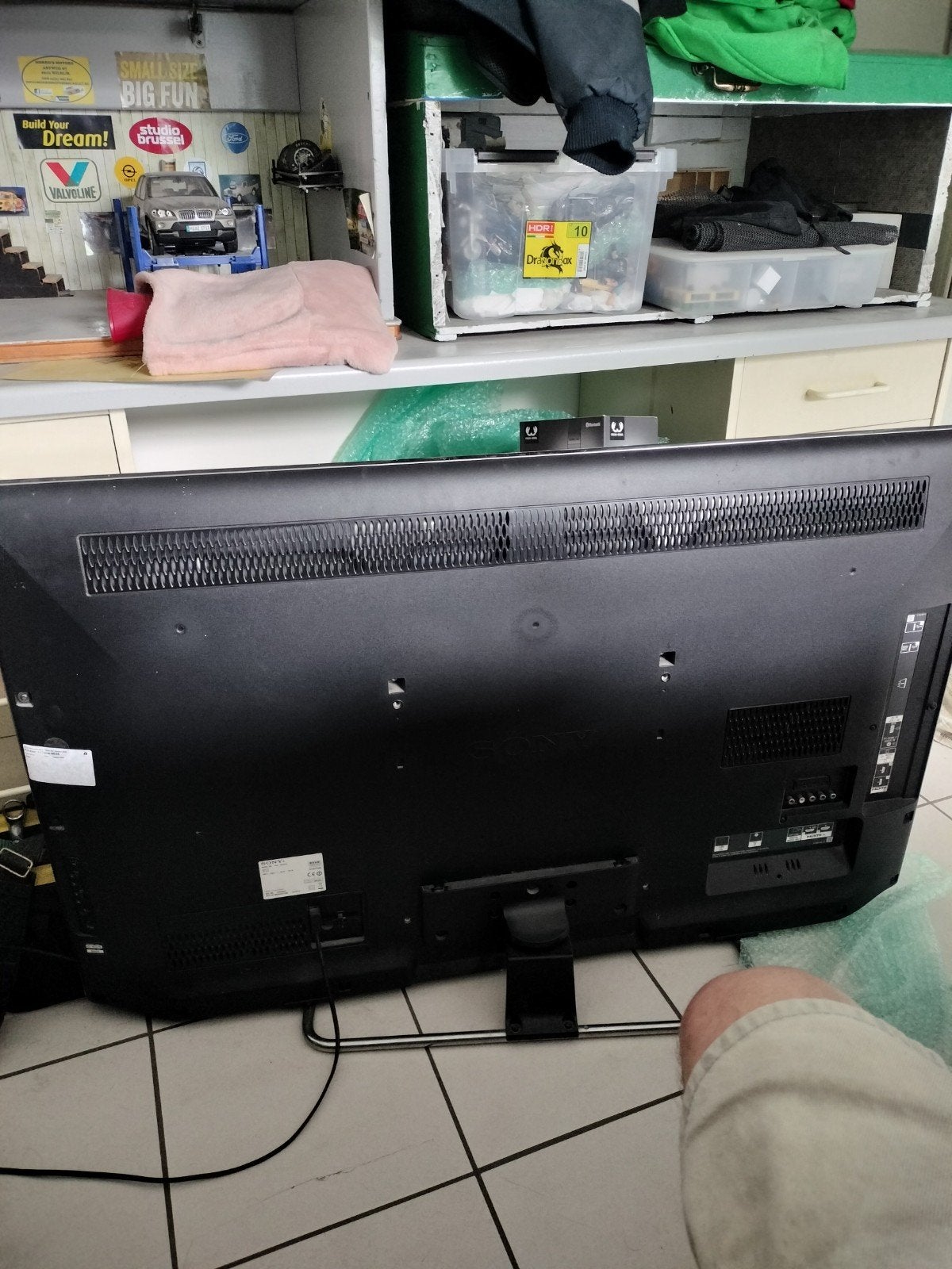 Sony Bravia tv, Enlèvement, Sony