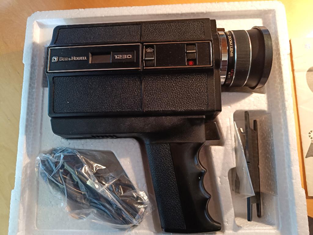 Bell & Howell Super 8mm filmcamera Filmsonic Type 1230 XL, Audio, Tv en Foto, Overige Audio, Tv en Foto, Zo goed als nieuw, Ophalen