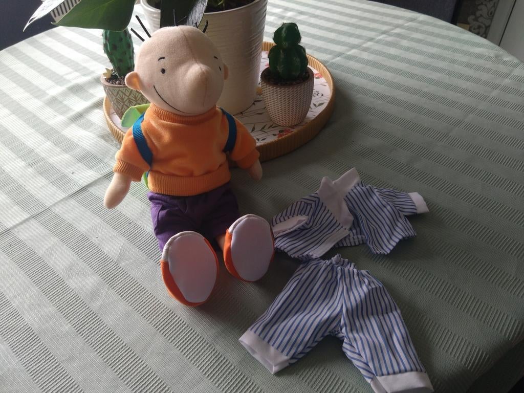 Kleine Jules pop met pyjama, Kinderen en Baby's, Ophalen of Verzenden