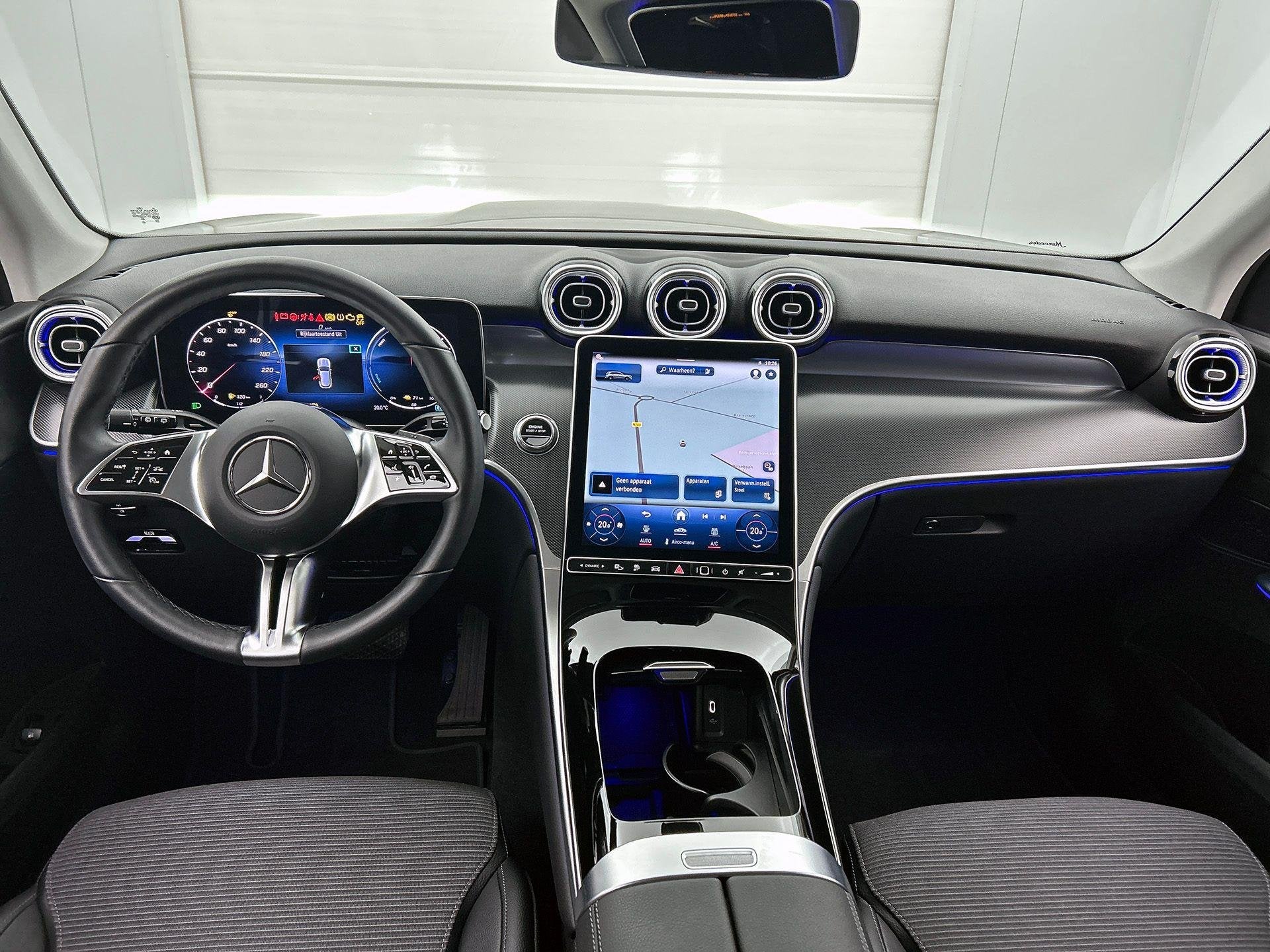 Mercedes-Benz GLC-Klasse 300 e 4Matic SUV Luxury Line | Dode, Auto's, Automaat, Dealer onderhouden, Gebruikt, Stuurwielverwarming