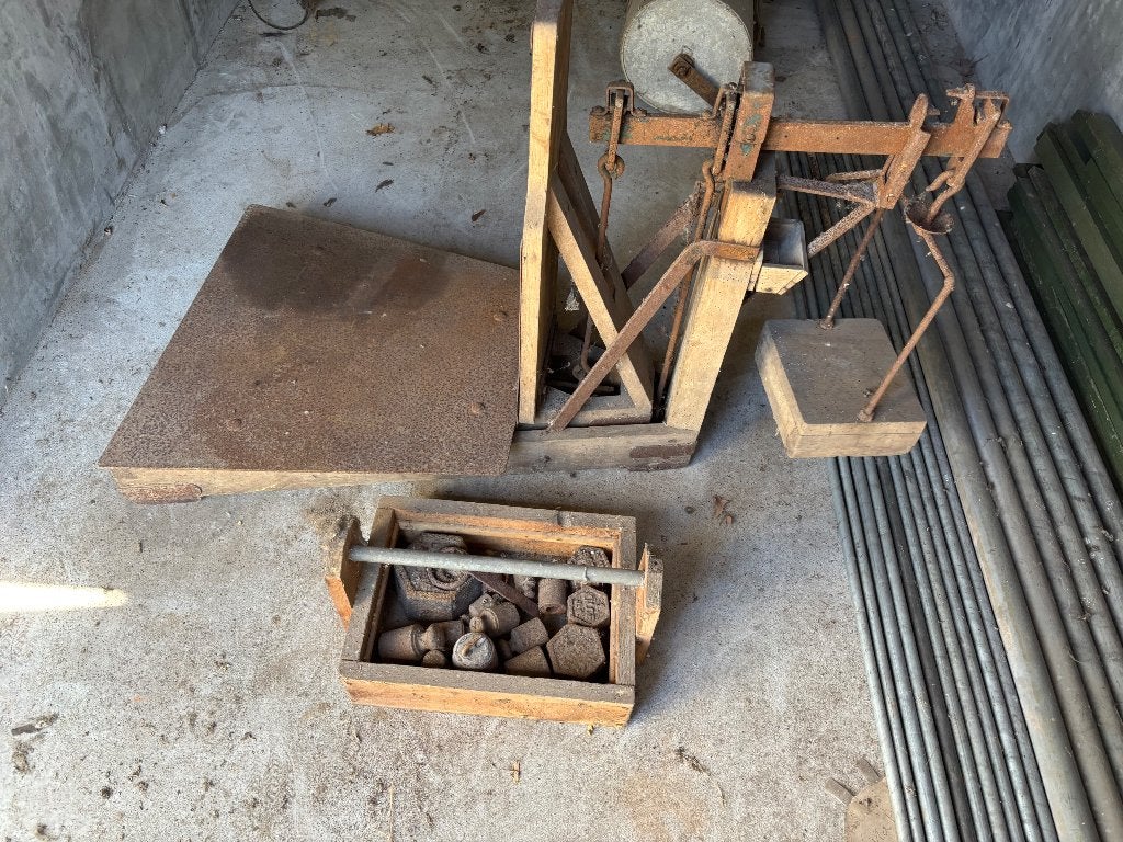 Antieke houten bascule weegschaal incl.kist met gewichten, Ophalen