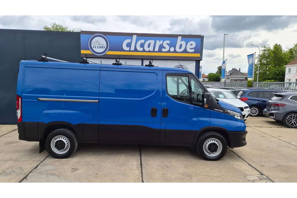 Iveco Daily 35S18D/3.0TurboHi-Matic/L1H1/3500T/26900Ex, Autos, https://public.car-pass.be/vhr/c11cc06d-5177-4d94-8ec7-ce6697ea2edb