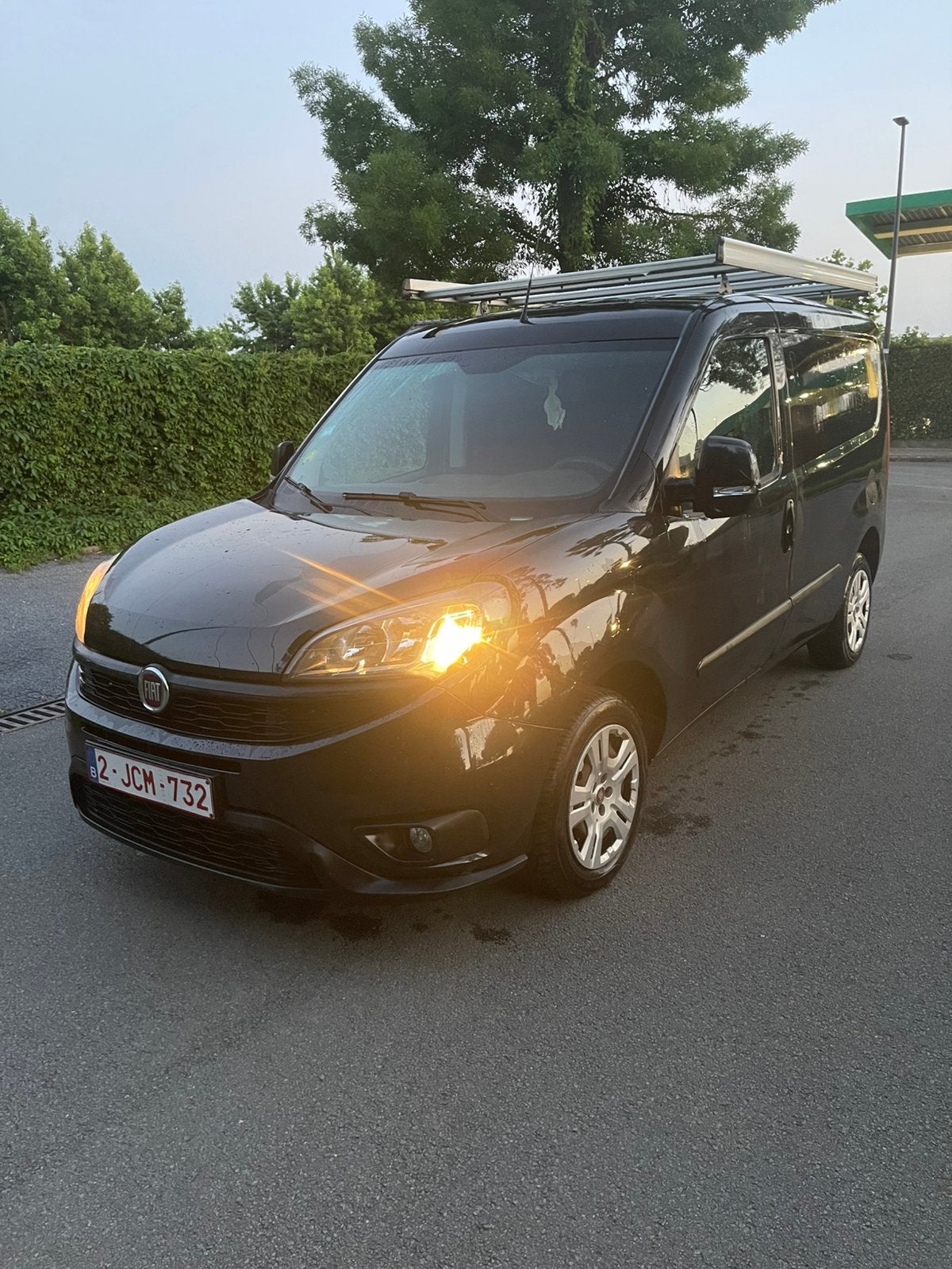 Fiat doblo diesel 2018, Auto's, Euro 6, 4 cilinders, Zwart, Grijs