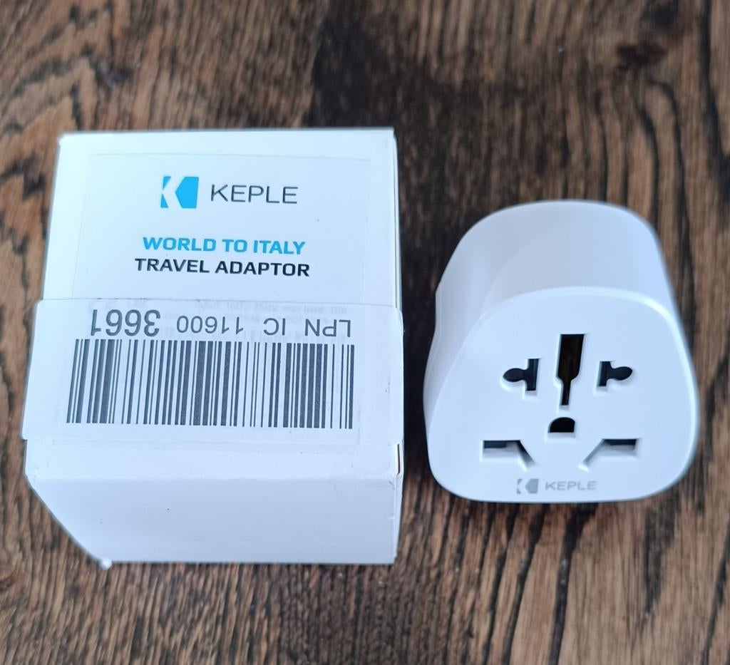 Adaptateur de voyage World to Italy, Enlèvement