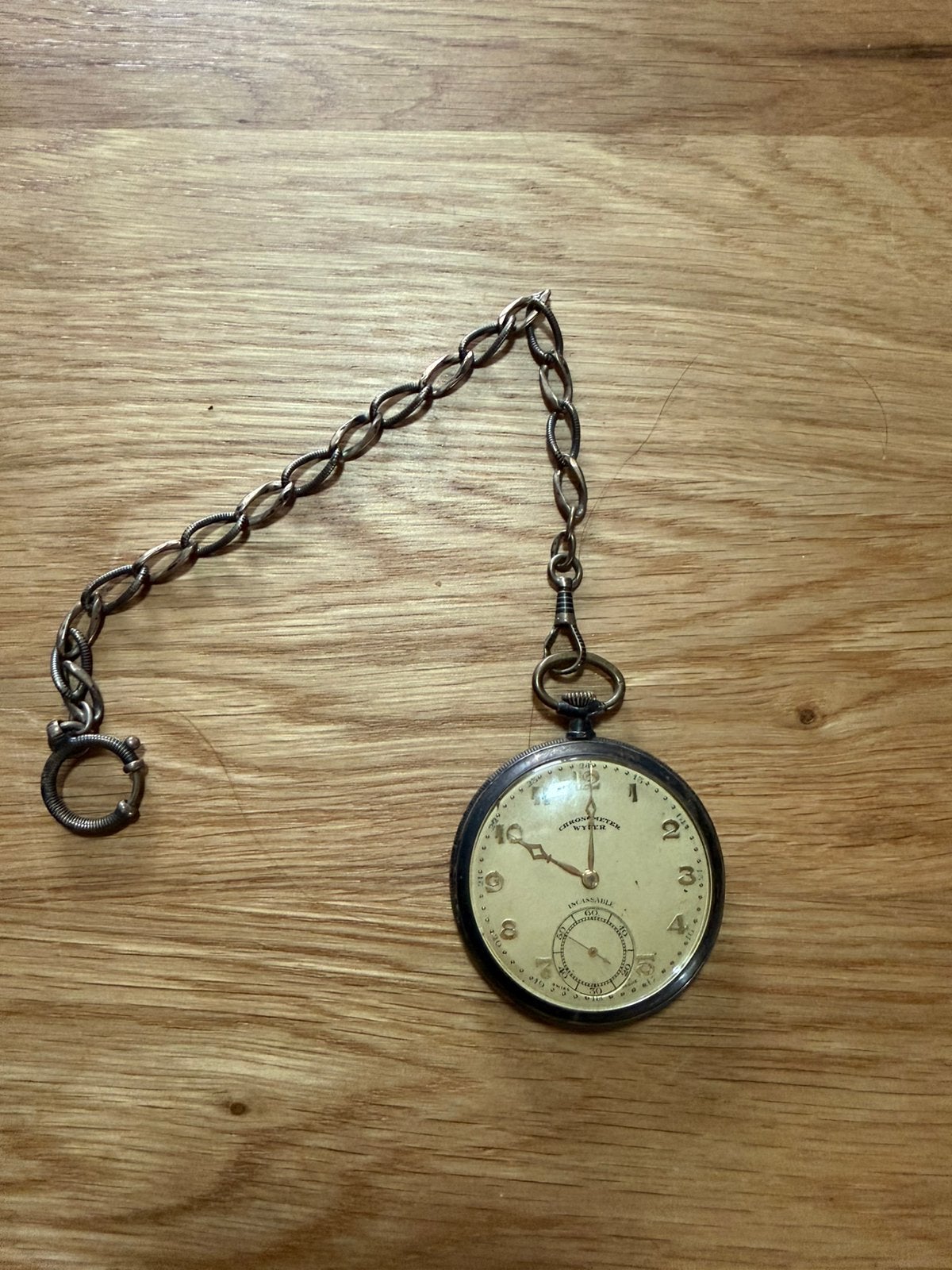Montre de poche ancienne en argent 0.800 avec chaîne, Bijoux, Sacs & Beauté, Montres | Anciennes | Antiquités, Enlèvement ou Envoi