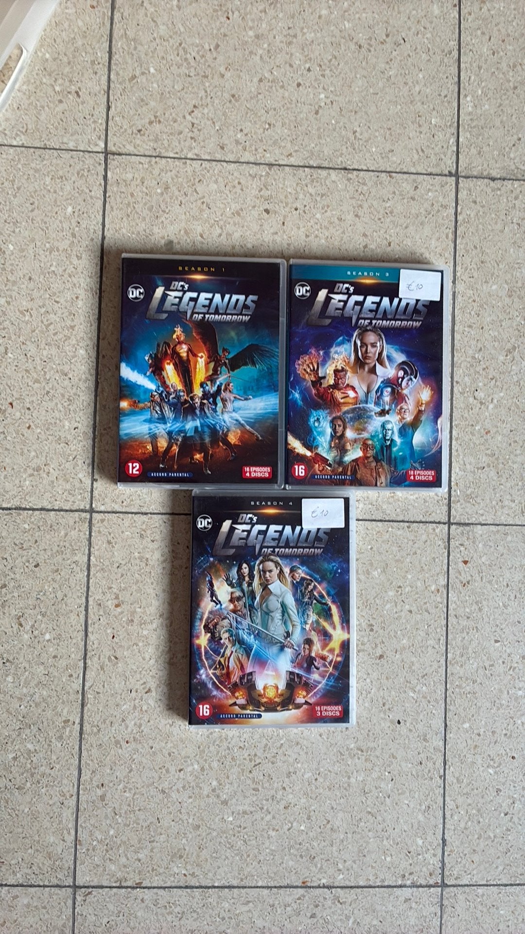 Dc legends of tomorrow seizoen 1,3 en 4, Cd's en Dvd's, Dvd's | Tv en Series, Nederlands, Actie en Avontuur, Vanaf 12 jaar, Gebruikt