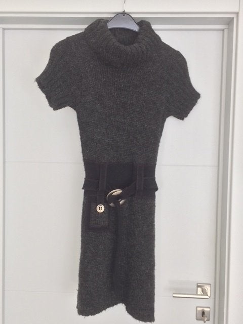 Donker grijze jurk ( tricot ) XS, Kleding | Dames, OGO, Ophalen of Verzenden, Zo goed als nieuw, Maat 34 (XS) of kleiner
