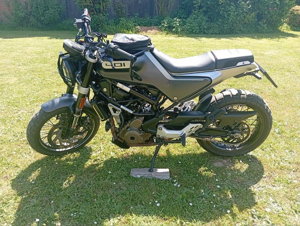 Husqvarna Svartpilen 401 2021, Motos, 389 cm³, Occasion, Particulier, Permis Moto A2 minimum