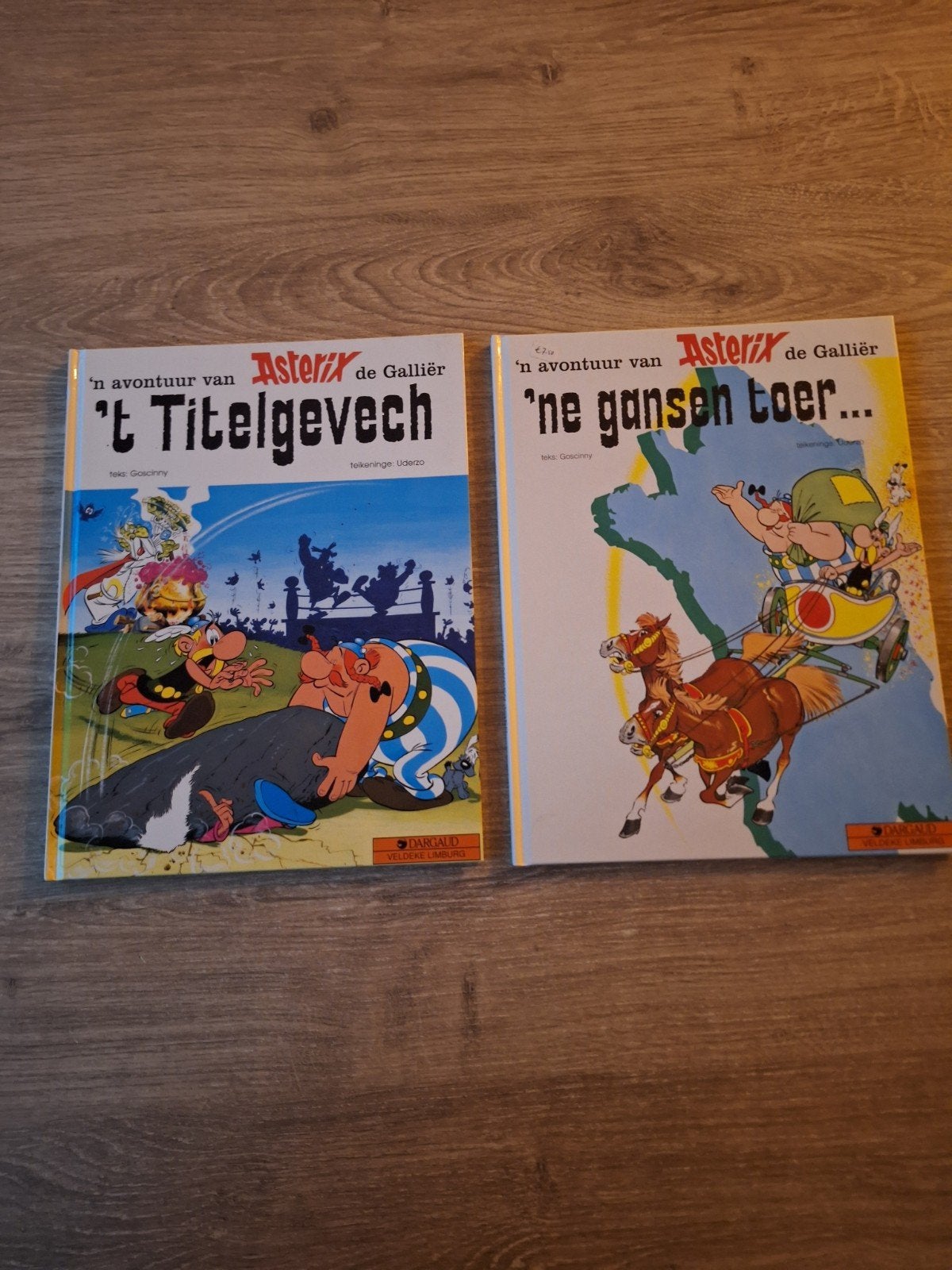 2 X asterix hardcovers, Boeken, Ophalen of Verzenden