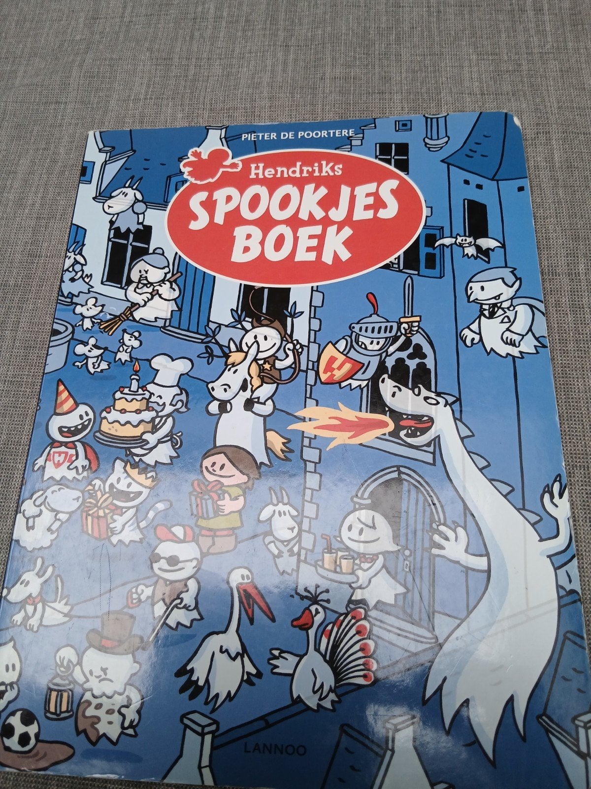 hendriks spookjes boek, Ophalen of Verzenden, Gelezen