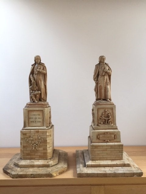 2 grote beelden van priester Jozef Van Dale - 67cm hoog, Collections, Enlèvement, Utilisé, Image, Christianisme | Catholique