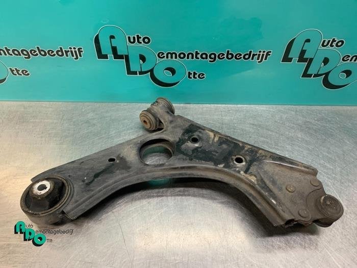 Bras de suspension avant gauche d'un Fiat Doblo (Doblo 10-), -, 3 mois de garantie, Utilisé, Fiat