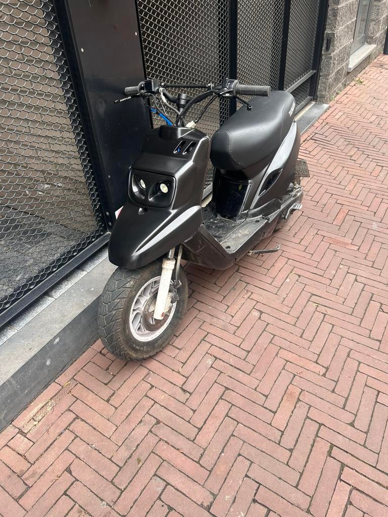 Booster 70 cc, Enlèvement, Comme neuf