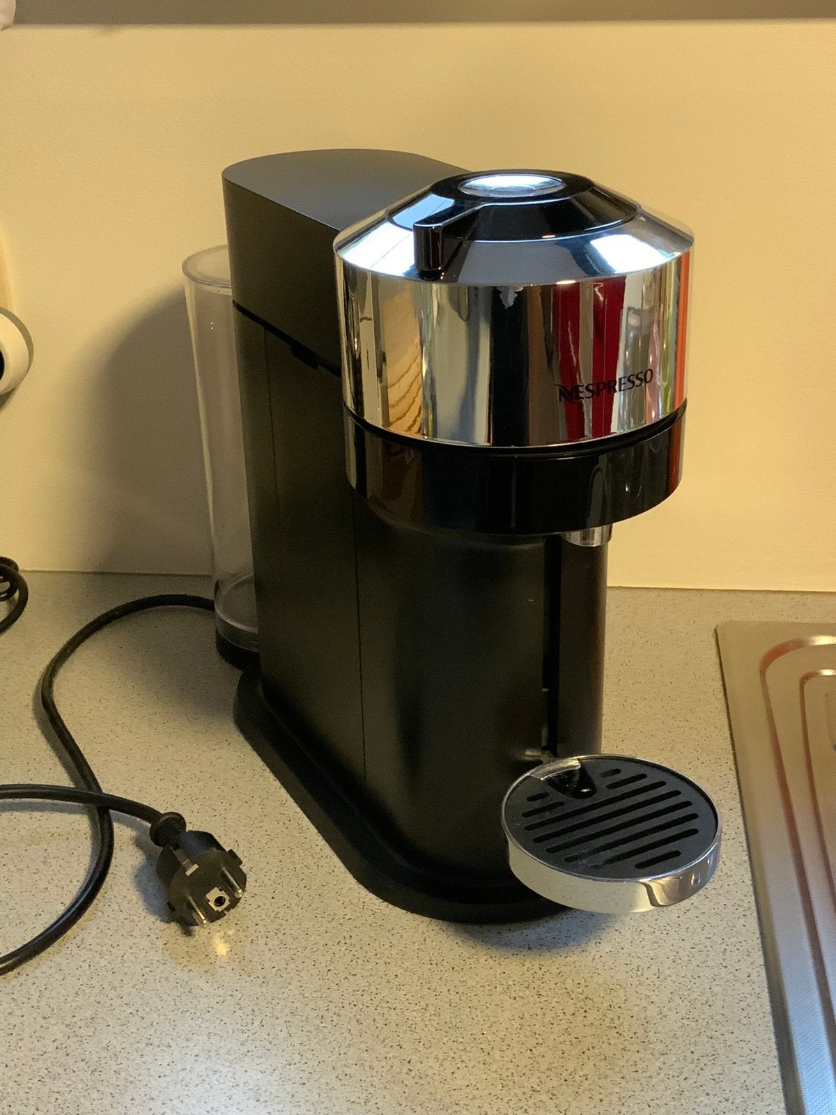 Nespresso Vertuo, Enlèvement, Comme neuf