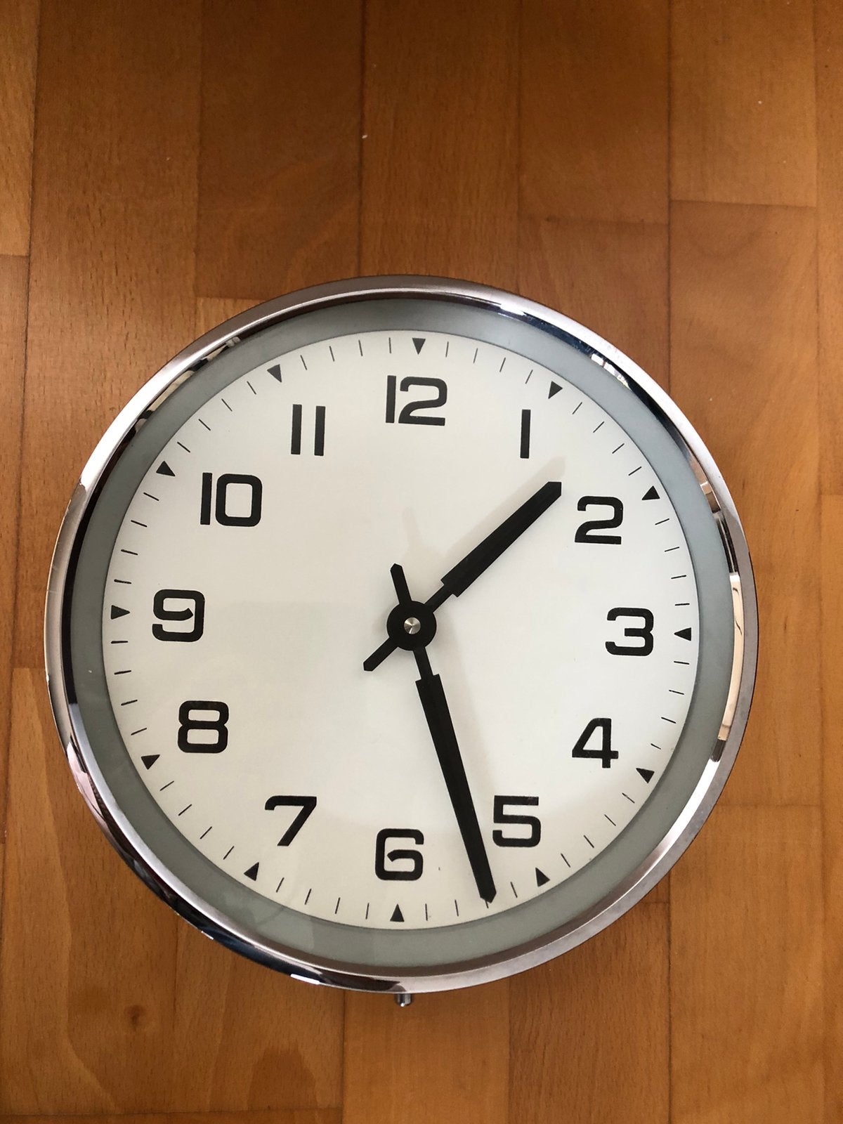 Belle grande montre ronde à suspendre, Maison & Meubles, Enlèvement, Comme neuf
