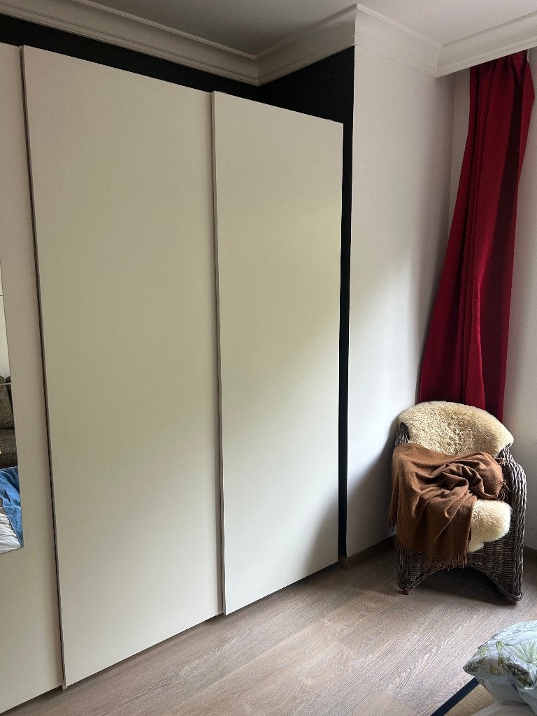 Grande armoire à portes coulissantes - Ikea PAX, Autres essences de bois, Avec tablette(s), 100 à 150 cm, Enlèvement