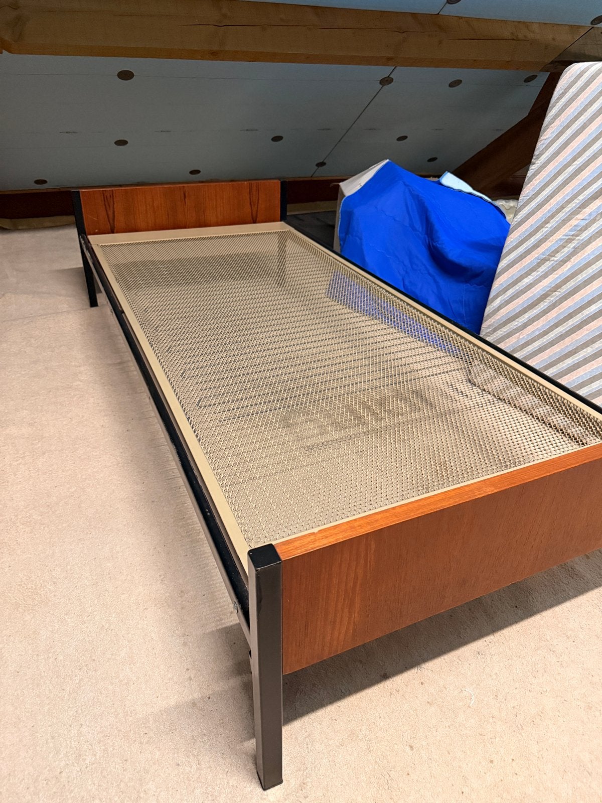 1-persoons logeerbed, Huis en Inrichting, Ophalen, Gebruikt, Eenpersoons