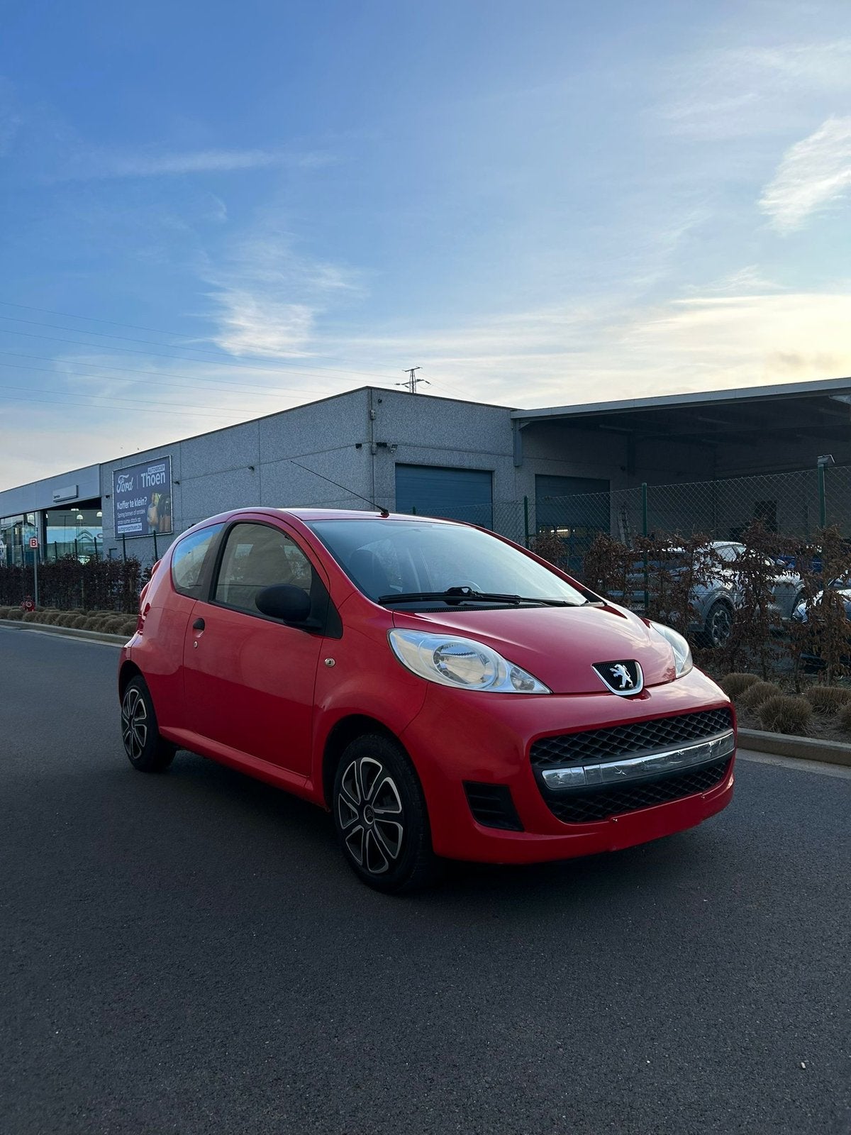 Peugeot 107 1.0 50kw benzine bj2009 km145410 1jaar garantie, Bedrijf, Handgeschakeld, Euro 4, Emergency brake assist
