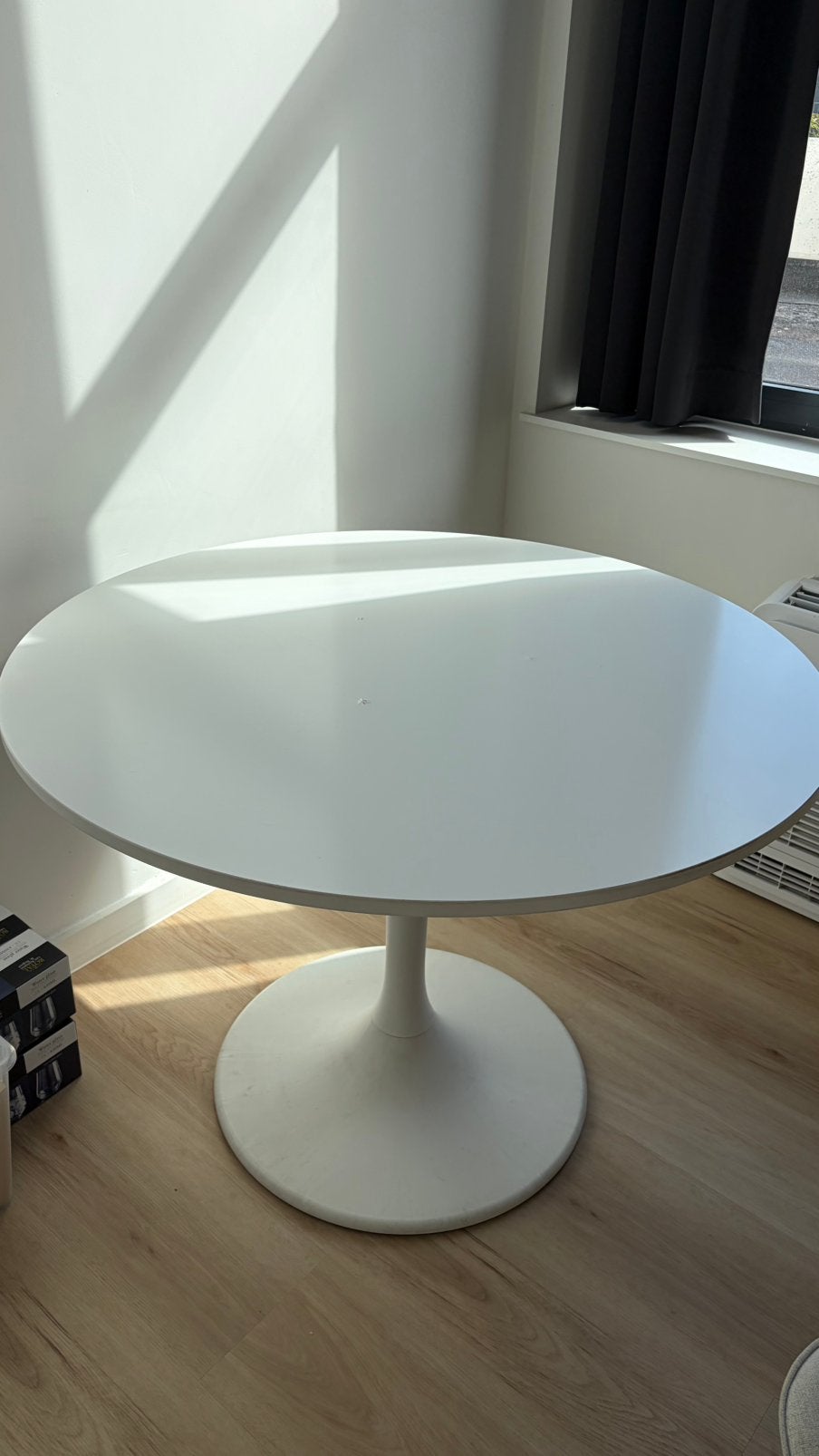 DOCKSTA ikea tafel - wit, Ophalen, Gebruikt, Voor alle stijlen, Rond