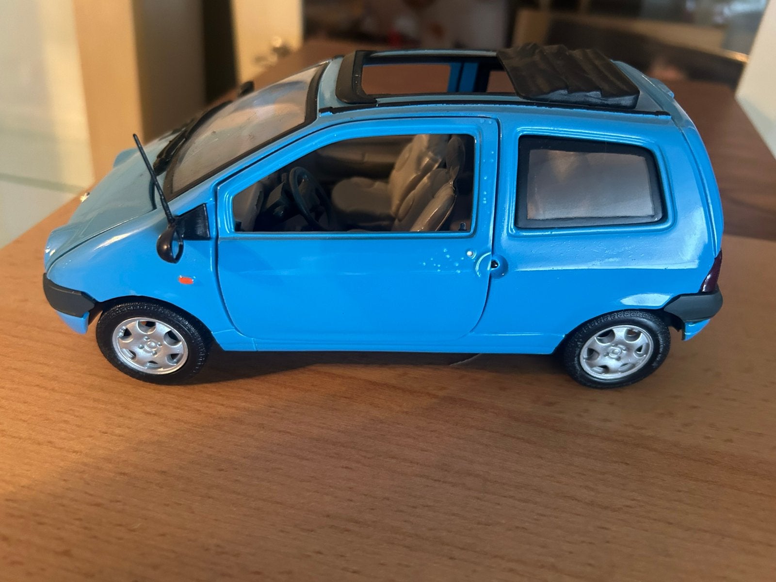 Renault twingo, Ophalen, Zo goed als nieuw