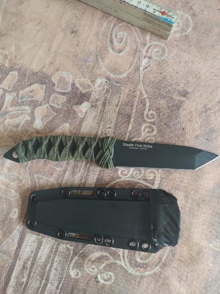 Survive Knife Zoals Nieuw . 24 Cm ., Ophalen