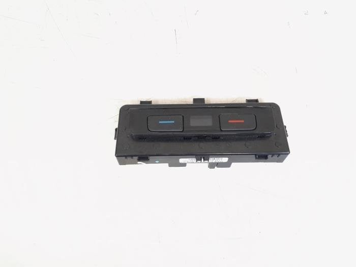Airco bedieningspaneel van een Volkswagen Tiguan, Gebruikt, -, Volkswagen, -