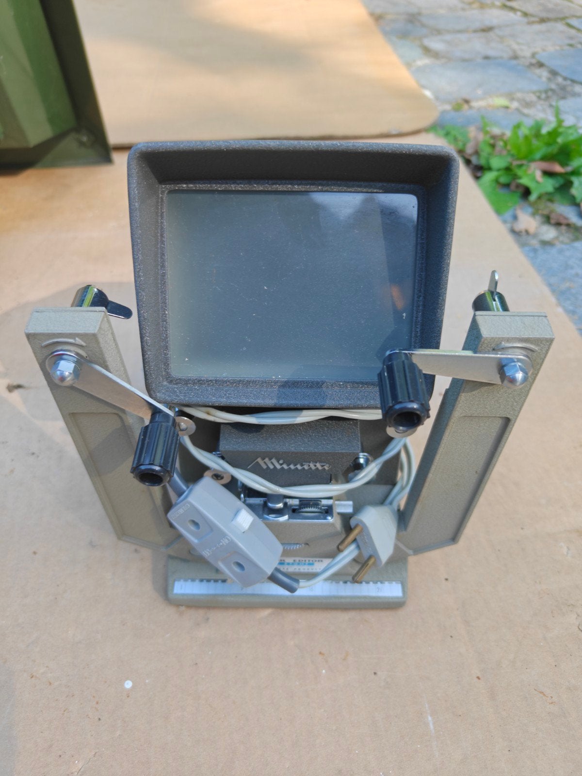 Minette Viewer, Ophalen