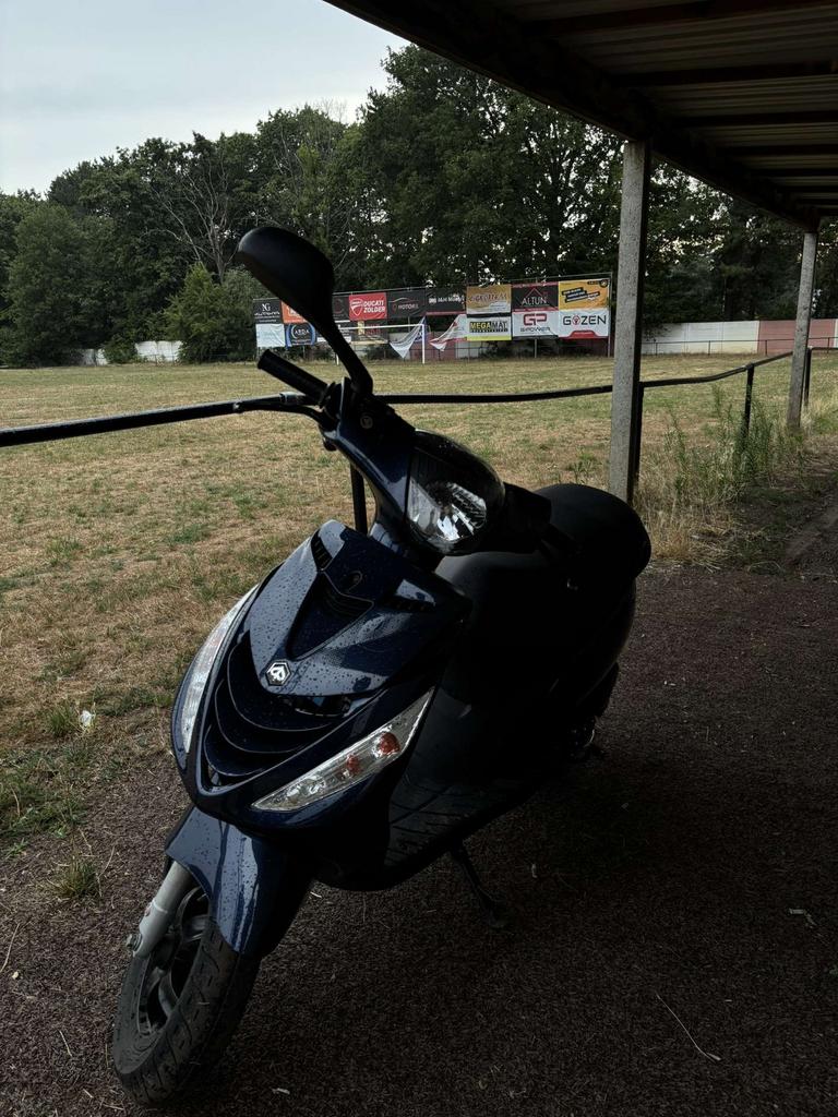 Zip 2025, Zip, Comme neuf, Enlèvement, Classe A (25 km/h)