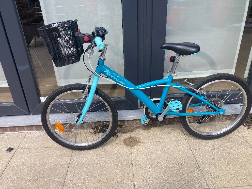 B'twin kinderfiets 20 inch, Fietsen en Brommers, Ophalen, 20 inch of meer, Velgrem, Nieuw